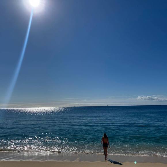 Meet your Posher, Alexis - Picture 1 of 1